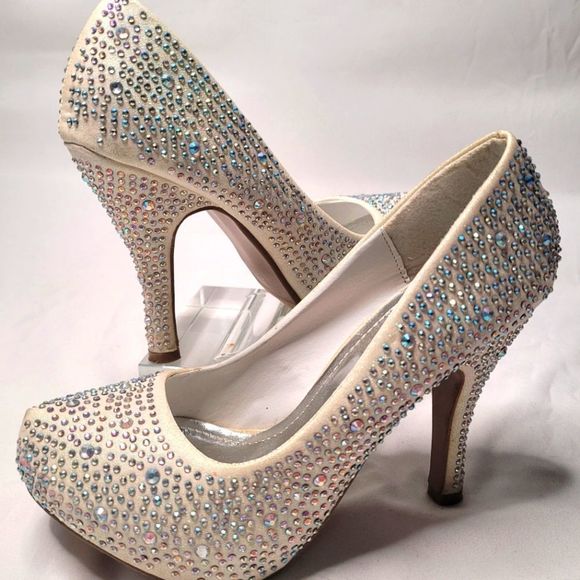 Flaurish Shoes - FLOURISH Jeweled Womens Heel 👠